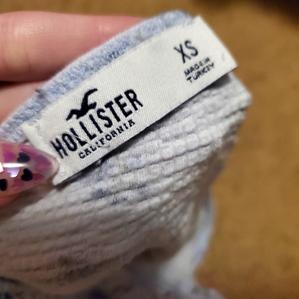 Hollister: Ruched Drawstring Floral Crop Top - Picture 3 of 3